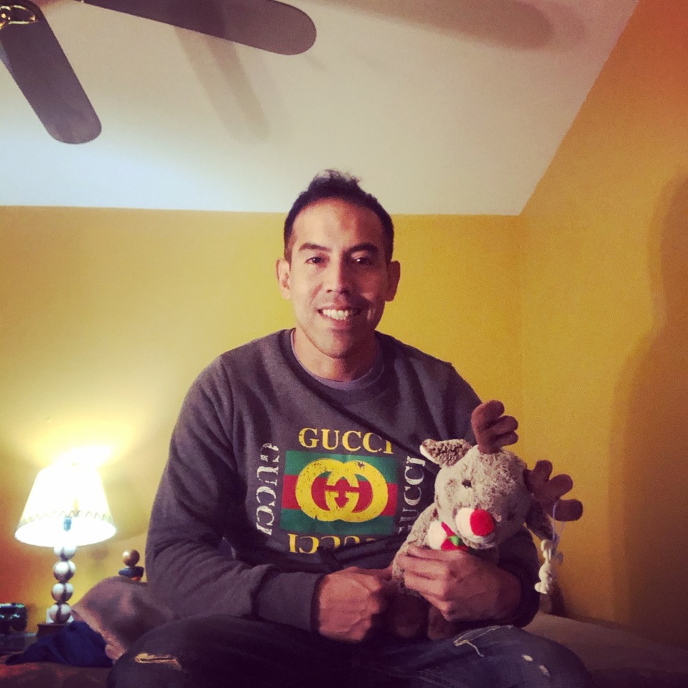 Meet your Posher, Luis